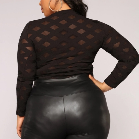 Fashion Nova Bodysuit Black Mesh Edges That Scratch SZ 1X Women Diamond Pattern - Picture 7 of 8